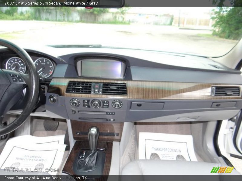 Alpine White / Grey 2007 BMW 5 Series 530i Sedan