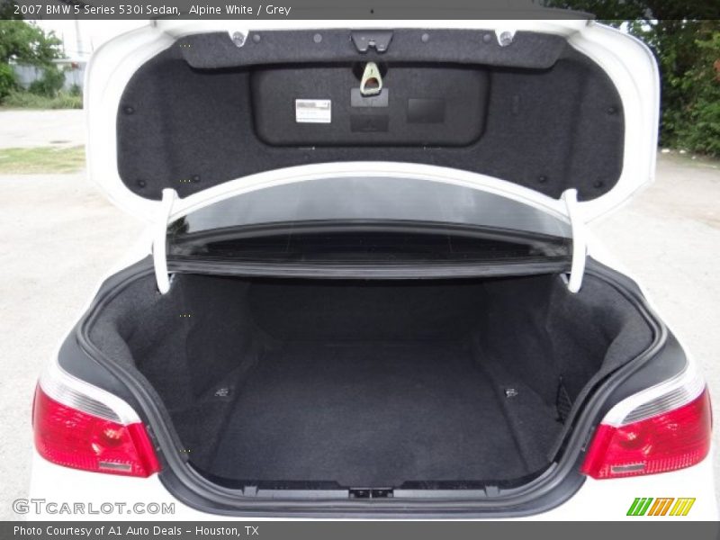 Alpine White / Grey 2007 BMW 5 Series 530i Sedan