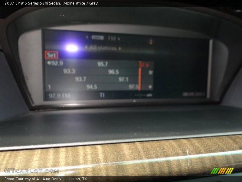 Alpine White / Grey 2007 BMW 5 Series 530i Sedan