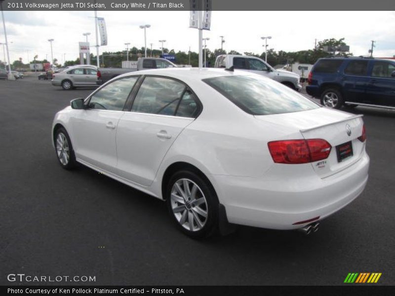 Candy White / Titan Black 2011 Volkswagen Jetta TDI Sedan