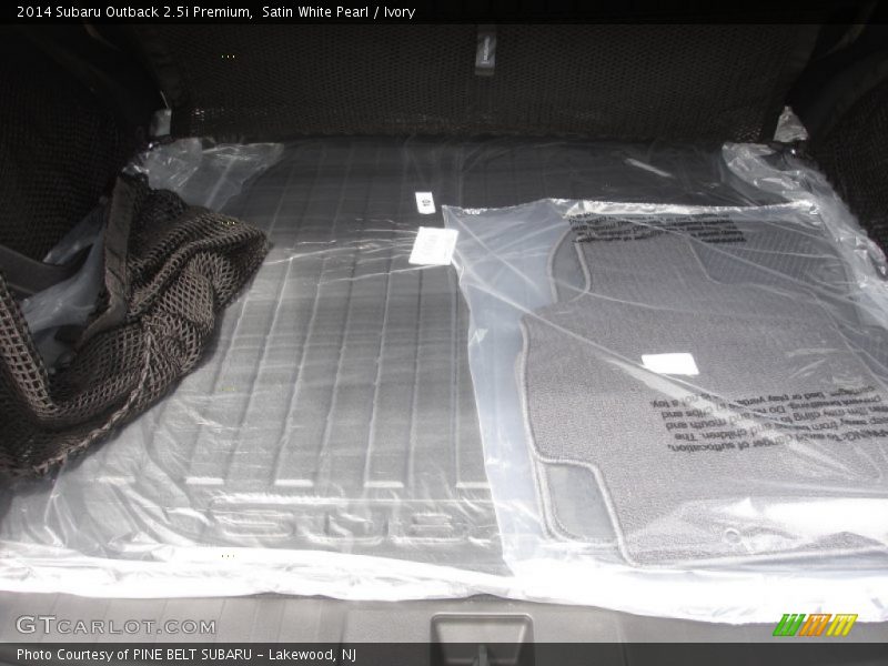 Satin White Pearl / Ivory 2014 Subaru Outback 2.5i Premium