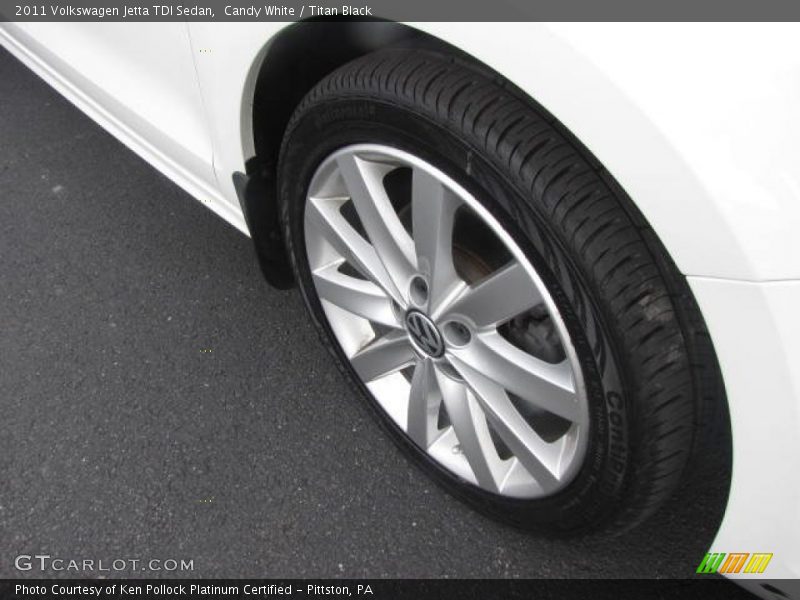 Candy White / Titan Black 2011 Volkswagen Jetta TDI Sedan