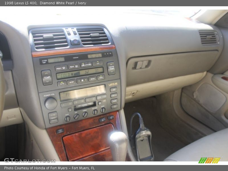 Diamond White Pearl / Ivory 1998 Lexus LS 400