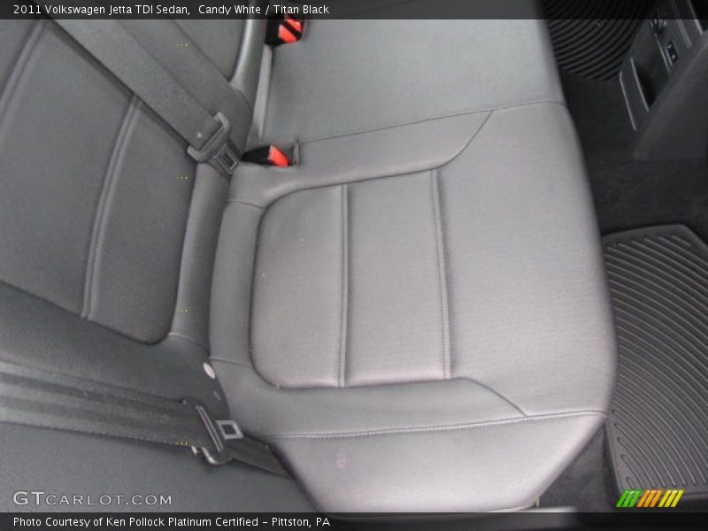 Candy White / Titan Black 2011 Volkswagen Jetta TDI Sedan