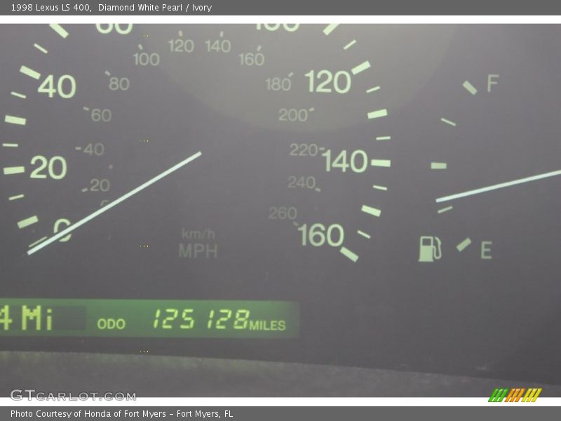 Diamond White Pearl / Ivory 1998 Lexus LS 400