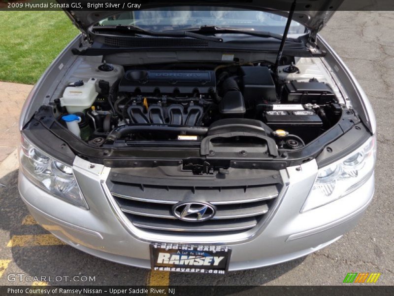 Bright Silver / Gray 2009 Hyundai Sonata GLS
