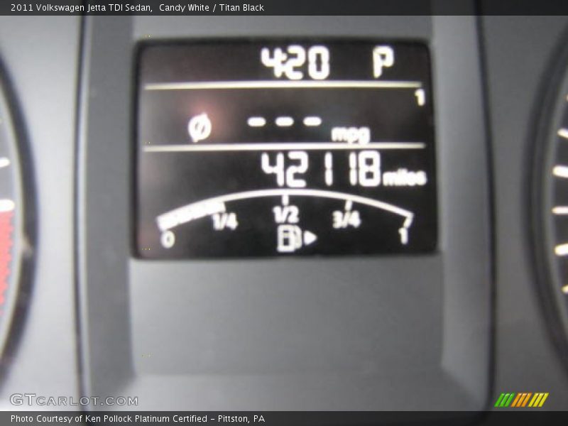 Candy White / Titan Black 2011 Volkswagen Jetta TDI Sedan