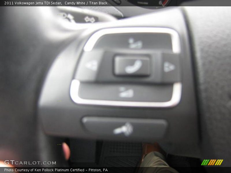 Candy White / Titan Black 2011 Volkswagen Jetta TDI Sedan
