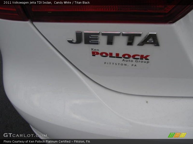 Candy White / Titan Black 2011 Volkswagen Jetta TDI Sedan