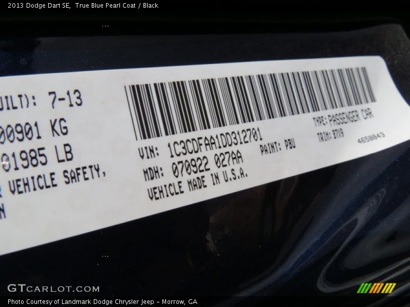 True Blue Pearl Coat / Black 2013 Dodge Dart SE