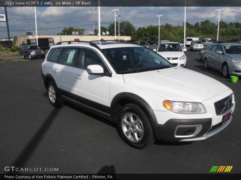 Ice White / Off Black 2010 Volvo XC70 3.2 AWD