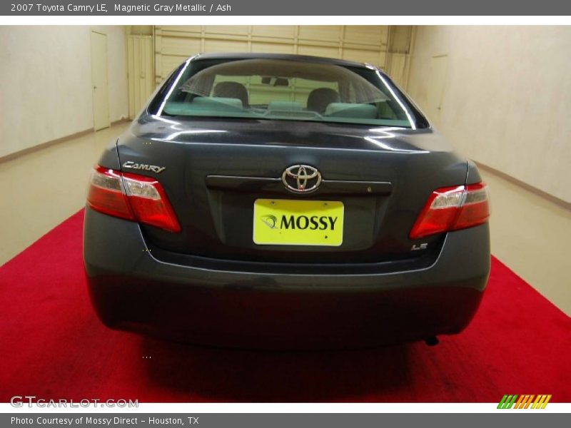 Magnetic Gray Metallic / Ash 2007 Toyota Camry LE