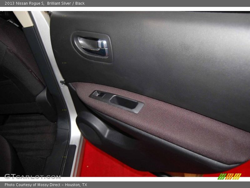 Brilliant Silver / Black 2013 Nissan Rogue S