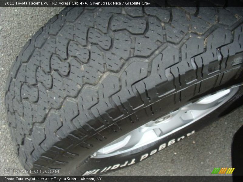 Silver Streak Mica / Graphite Gray 2011 Toyota Tacoma V6 TRD Access Cab 4x4