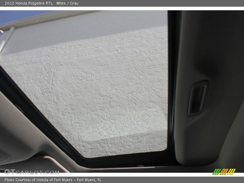 White / Gray 2013 Honda Ridgeline RTL
