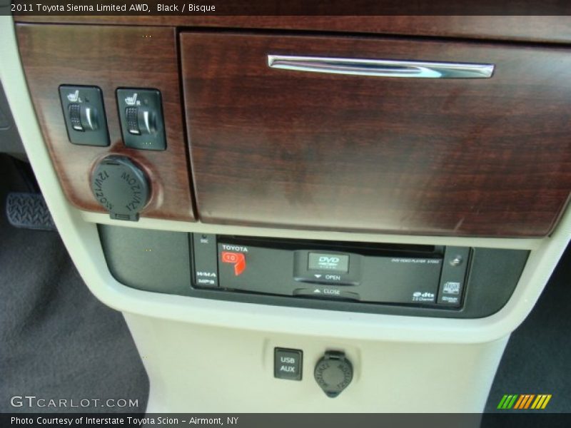 Black / Bisque 2011 Toyota Sienna Limited AWD