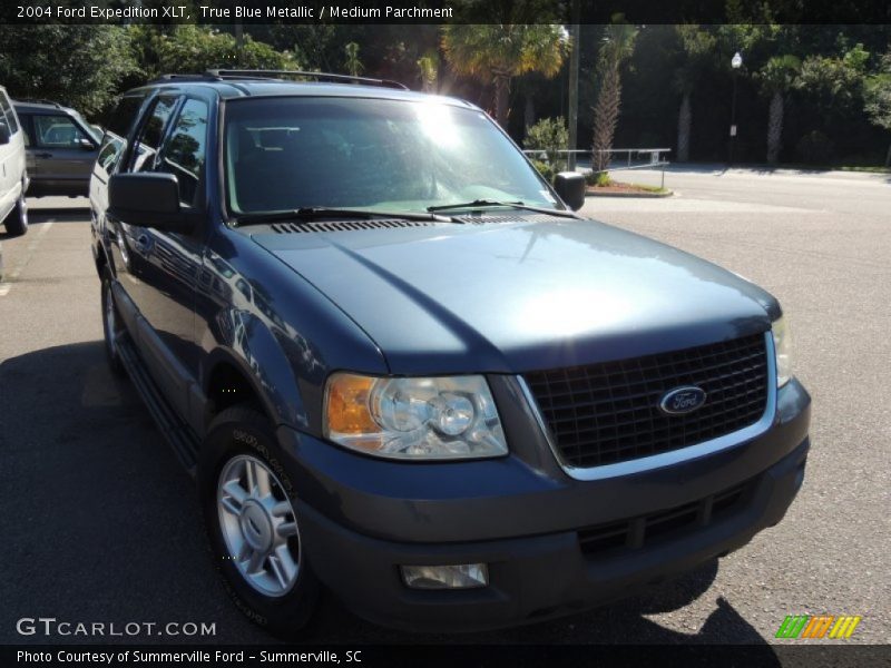 True Blue Metallic / Medium Parchment 2004 Ford Expedition XLT