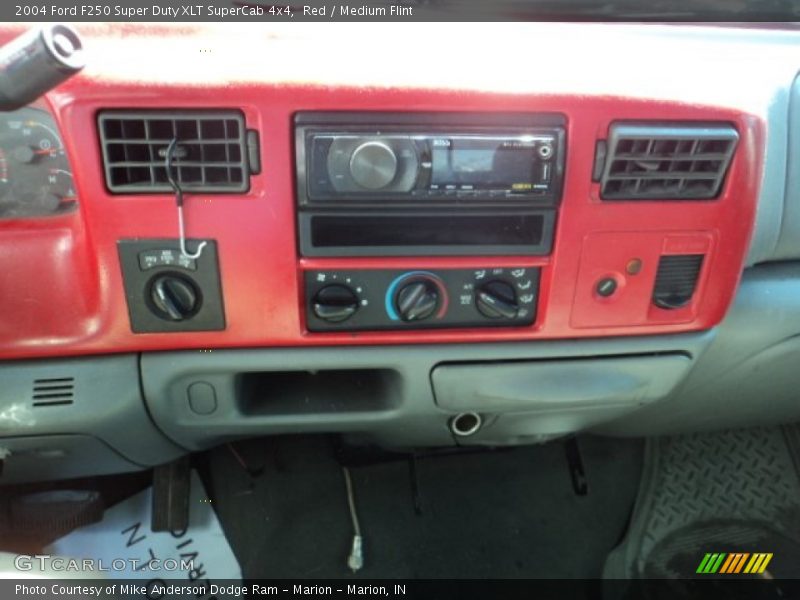 Red / Medium Flint 2004 Ford F250 Super Duty XLT SuperCab 4x4