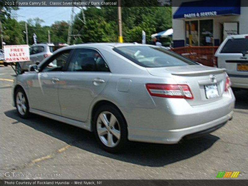Classic Silver Metallic / Dark Charcoal 2011 Toyota Camry SE