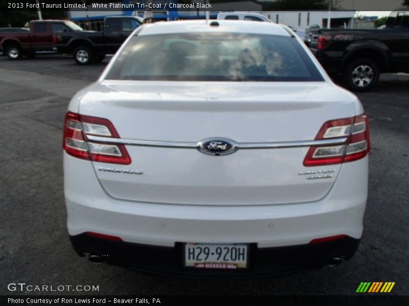 White Platinum Tri-Coat / Charcoal Black 2013 Ford Taurus Limited