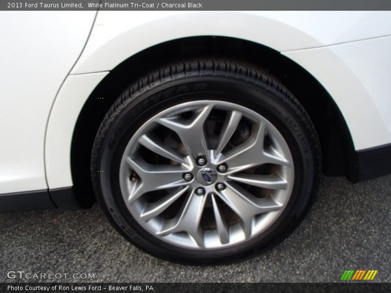 White Platinum Tri-Coat / Charcoal Black 2013 Ford Taurus Limited