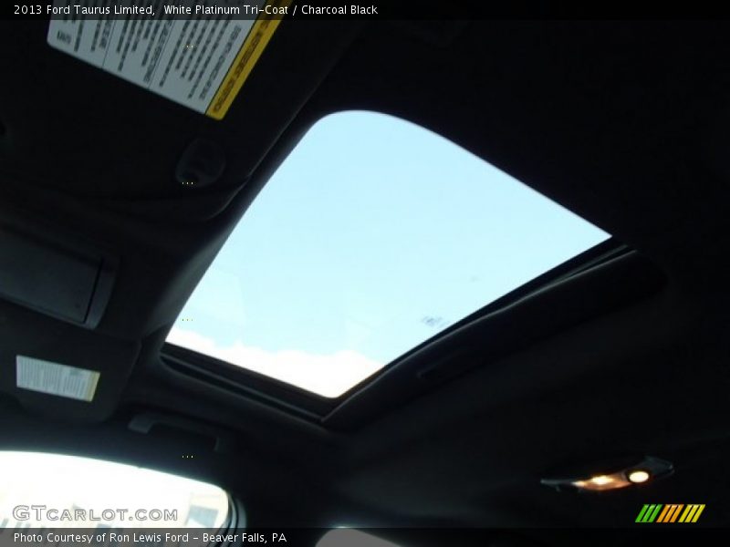 White Platinum Tri-Coat / Charcoal Black 2013 Ford Taurus Limited