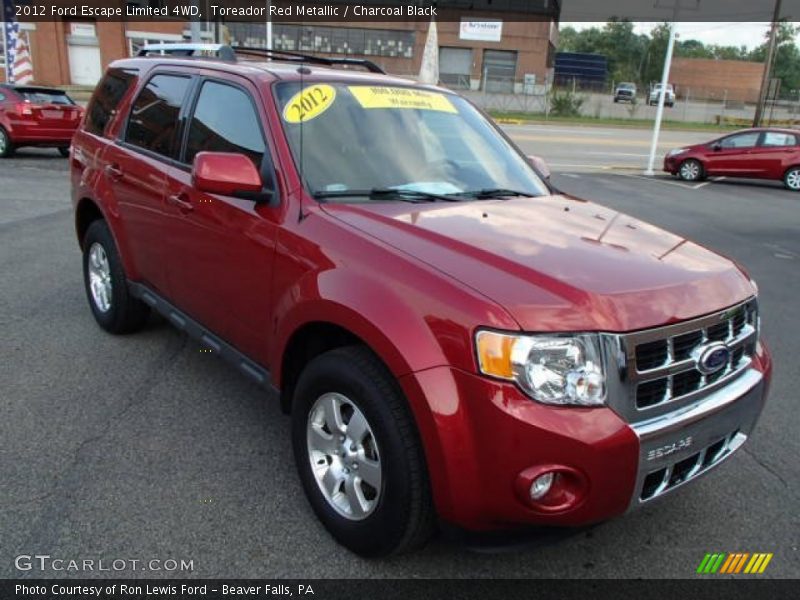 Front 3/4 View of 2012 Escape Limited 4WD