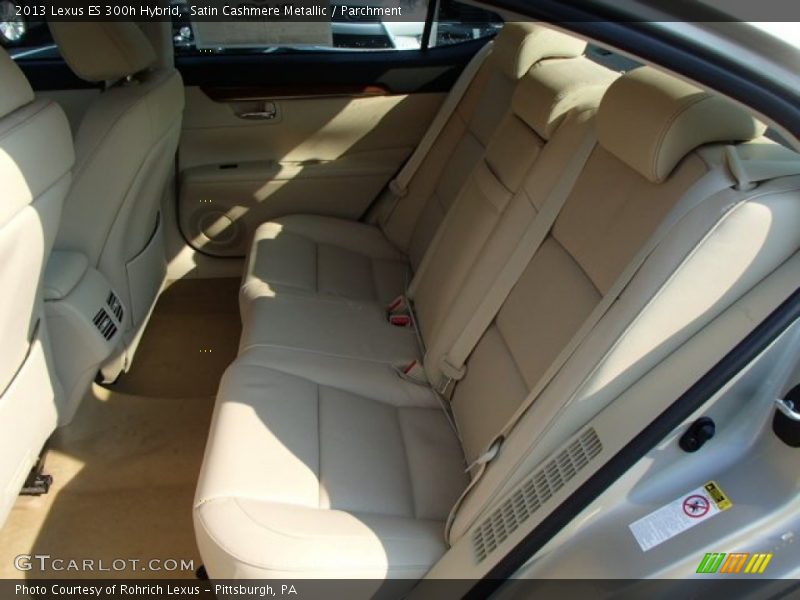 Satin Cashmere Metallic / Parchment 2013 Lexus ES 300h Hybrid