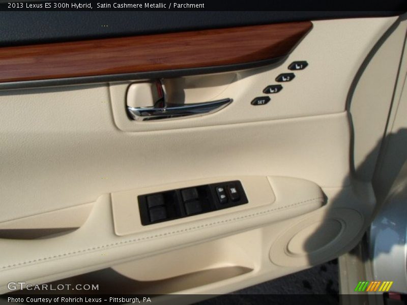 Satin Cashmere Metallic / Parchment 2013 Lexus ES 300h Hybrid
