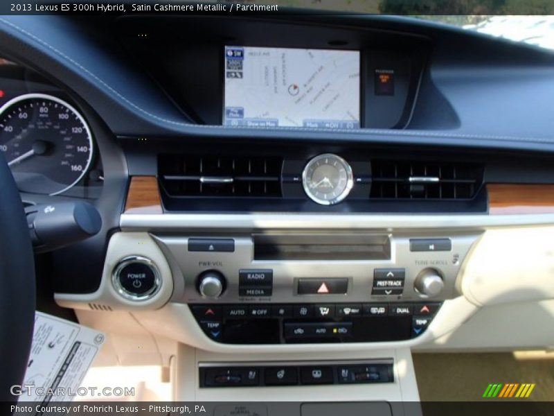 Satin Cashmere Metallic / Parchment 2013 Lexus ES 300h Hybrid