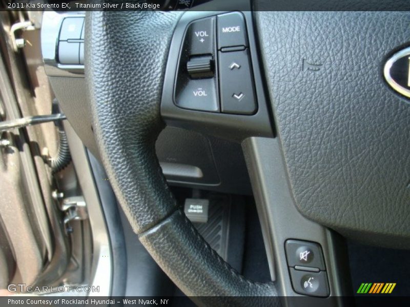 Titanium Silver / Black/Beige 2011 Kia Sorento EX