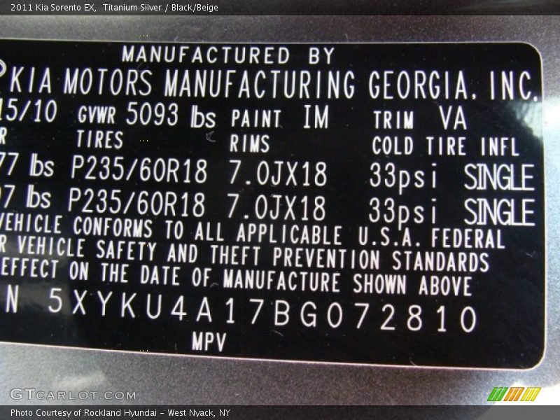 Titanium Silver / Black/Beige 2011 Kia Sorento EX