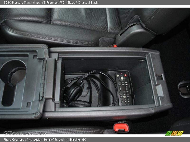 Entertainment System of 2010 Mountaineer V8 Premier AWD