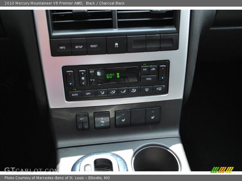 Black / Charcoal Black 2010 Mercury Mountaineer V8 Premier AWD
