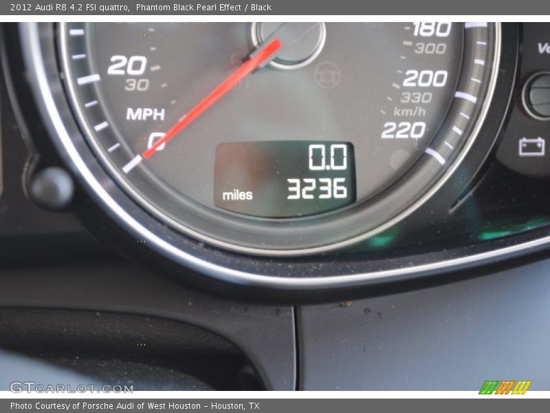 Phantom Black Pearl Effect / Black 2012 Audi R8 4.2 FSI quattro