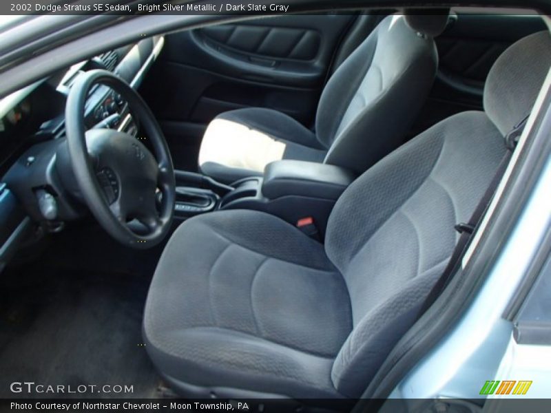 Bright Silver Metallic / Dark Slate Gray 2002 Dodge Stratus SE Sedan