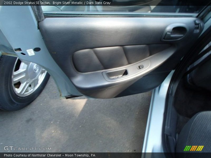 Bright Silver Metallic / Dark Slate Gray 2002 Dodge Stratus SE Sedan