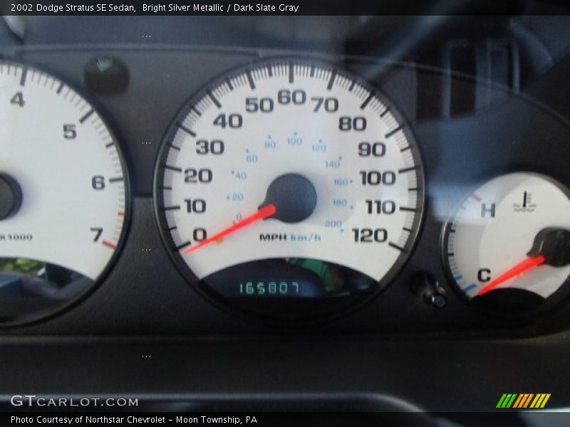 Bright Silver Metallic / Dark Slate Gray 2002 Dodge Stratus SE Sedan