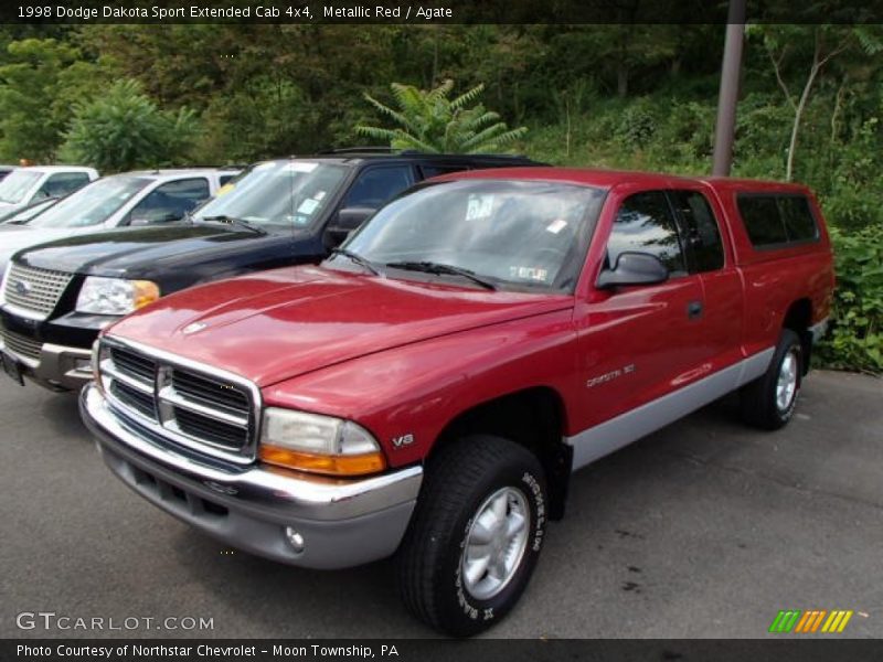 Front 3/4 View of 1998 Dakota Sport Extended Cab 4x4