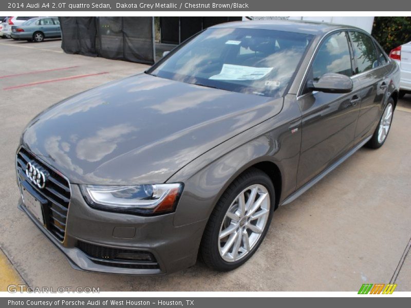 Front 3/4 View of 2014 A4 2.0T quattro Sedan