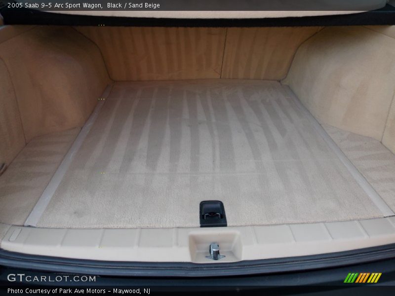 2005 9-5 Arc Sport Wagon Trunk