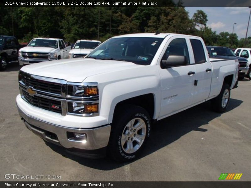 Front 3/4 View of 2014 Silverado 1500 LTZ Z71 Double Cab 4x4