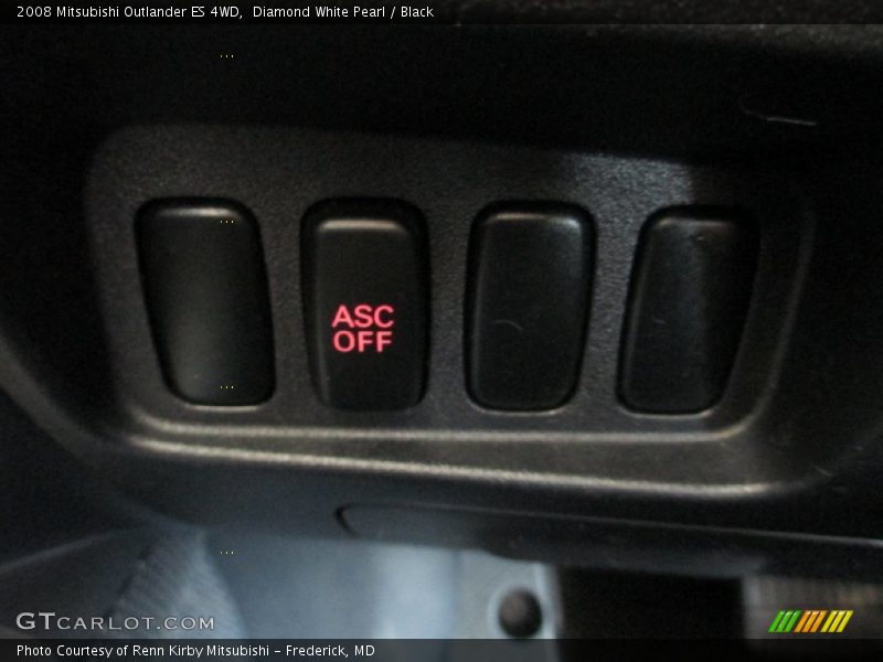 Diamond White Pearl / Black 2008 Mitsubishi Outlander ES 4WD