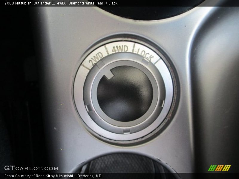 Diamond White Pearl / Black 2008 Mitsubishi Outlander ES 4WD