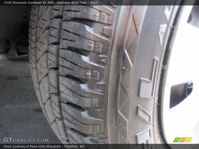 Diamond White Pearl / Black 2008 Mitsubishi Outlander ES 4WD