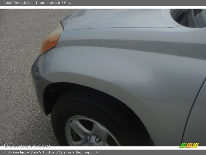 Titanium Metallic / Gray 2002 Toyota RAV4