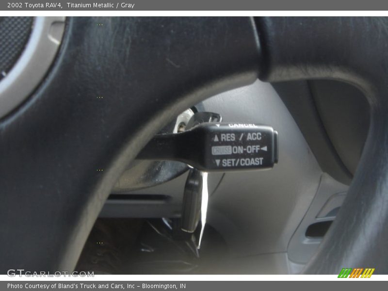 Titanium Metallic / Gray 2002 Toyota RAV4