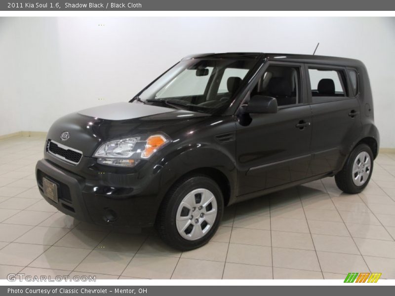 Shadow Black / Black Cloth 2011 Kia Soul 1.6