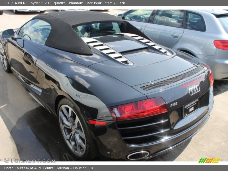 Phantom Black Pearl Effect / Black 2012 Audi R8 Spyder 5.2 FSI quattro