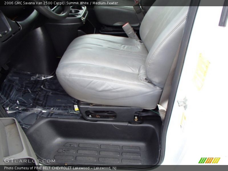 Summit White / Medium Pewter 2006 GMC Savana Van 2500 Cargo